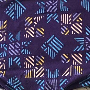 LuLaRoe NWOT TC Leggings Striped boxes